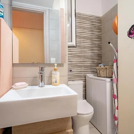 Sygrou Fix Metro St. 2 Bedrooms 4 Pers. Athens
