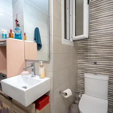 Sygrou Fix Metro St. 2 Bedrooms 4 Pers. Athens